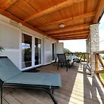 Apartmán Camp Lostura Slanica *