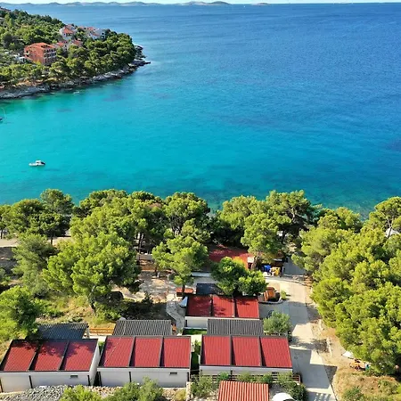Camp Lostura Slanica Apartment Murter