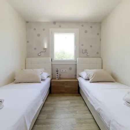 Camp Lostura Slanica