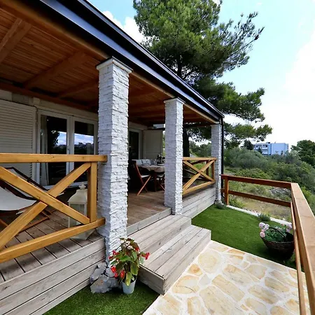 Apartment Camp Lostura Slanica *
