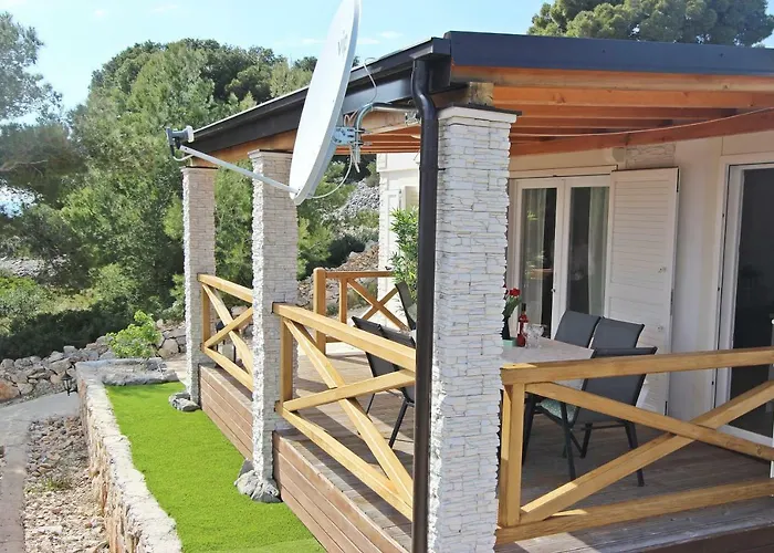 Camp Lostura Slanica Apartamento Murter