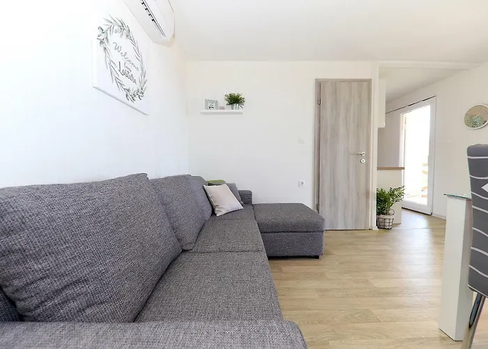 Camp Lostura Slanica Murter