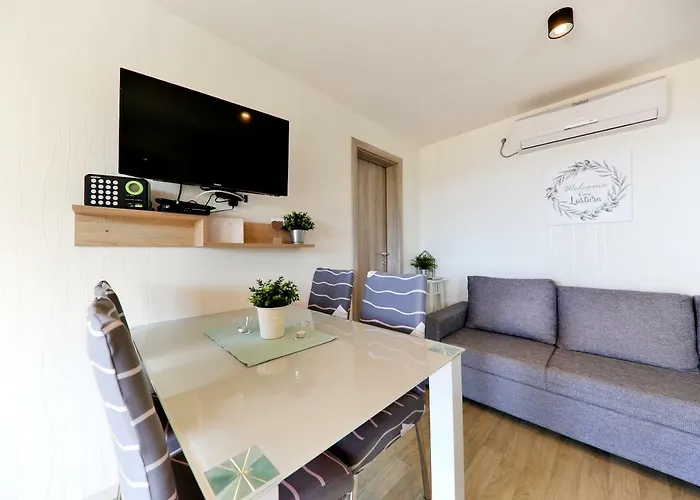 Camp Lostura Slanica Apartamento *