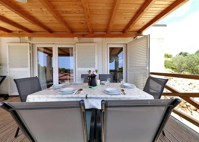 Camp Lostura Slanica Apartamento