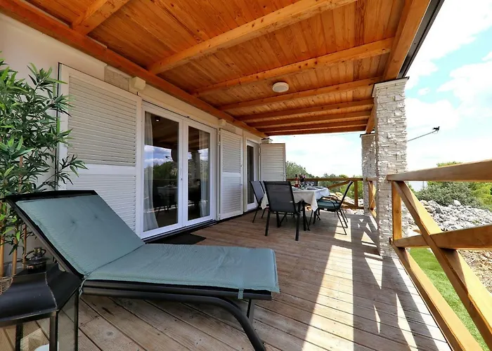 Apartamento Camp Lostura Slanica *